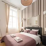 Oasis Apartments - Dohany Street I