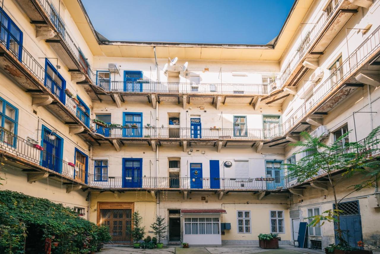 Oasis - Dohany Street I Budapest